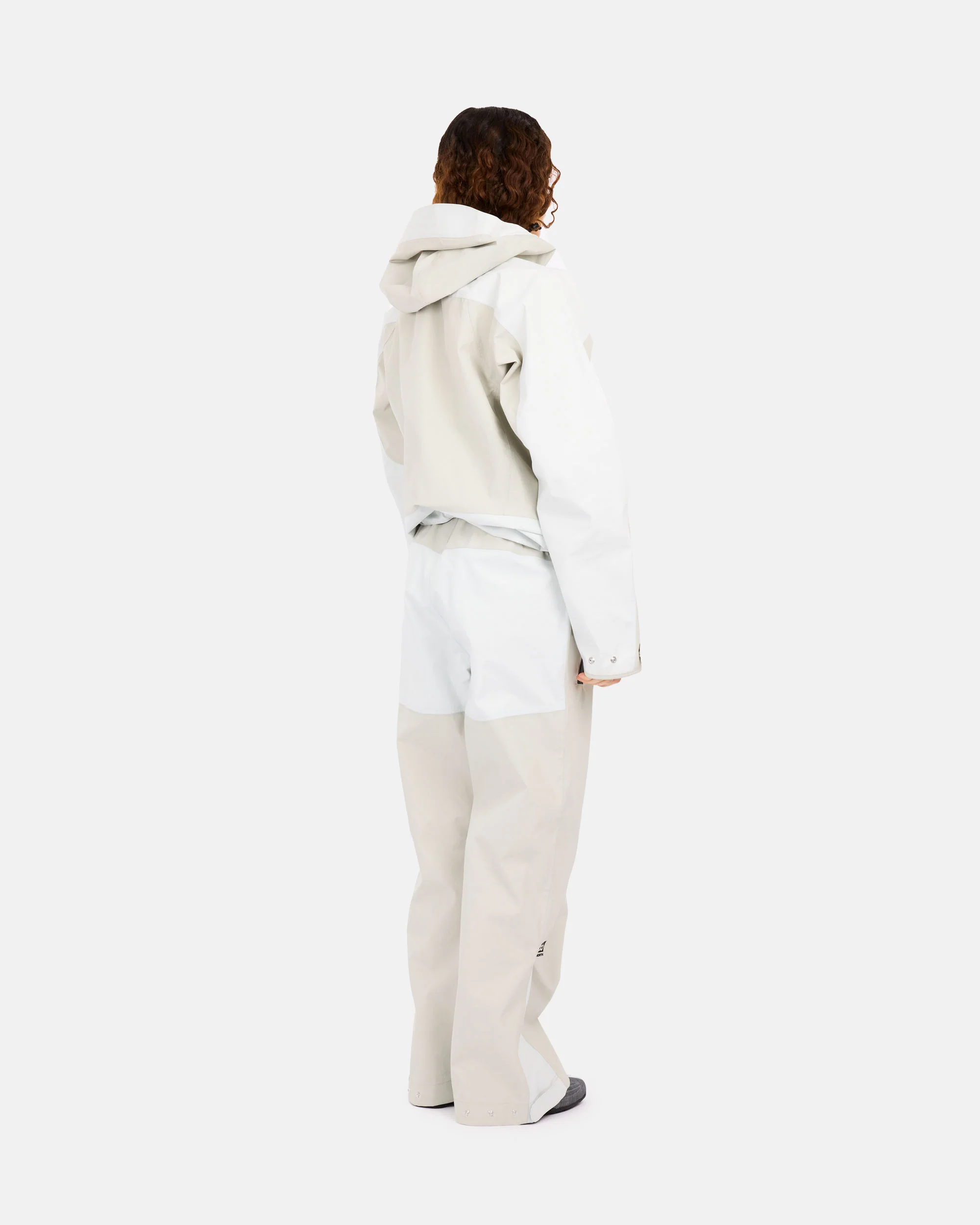 Dyngja Shell Jacket - Image 4
