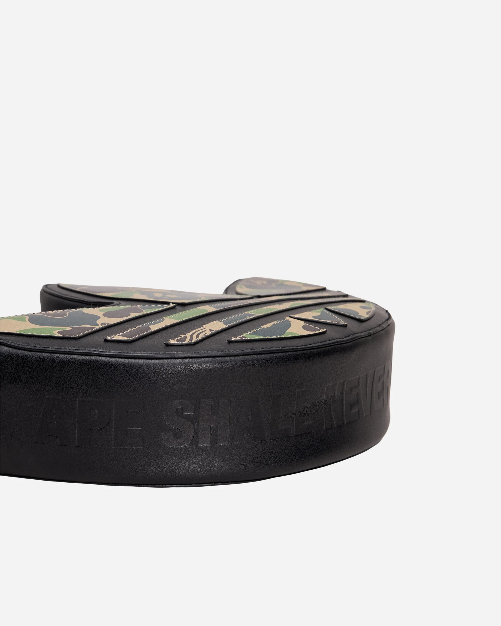 adidas Originals x BAPE Trefoil Shoulder Bag - Image 3